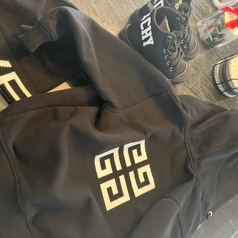 Givenchy kids black Hoodie, shoes size 28(11US) and beanie to match